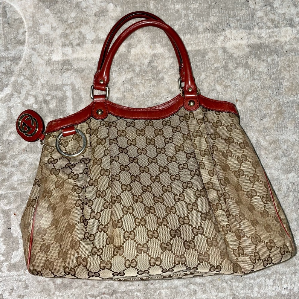 Authentic Gucci “SUKEY TOTE” medium